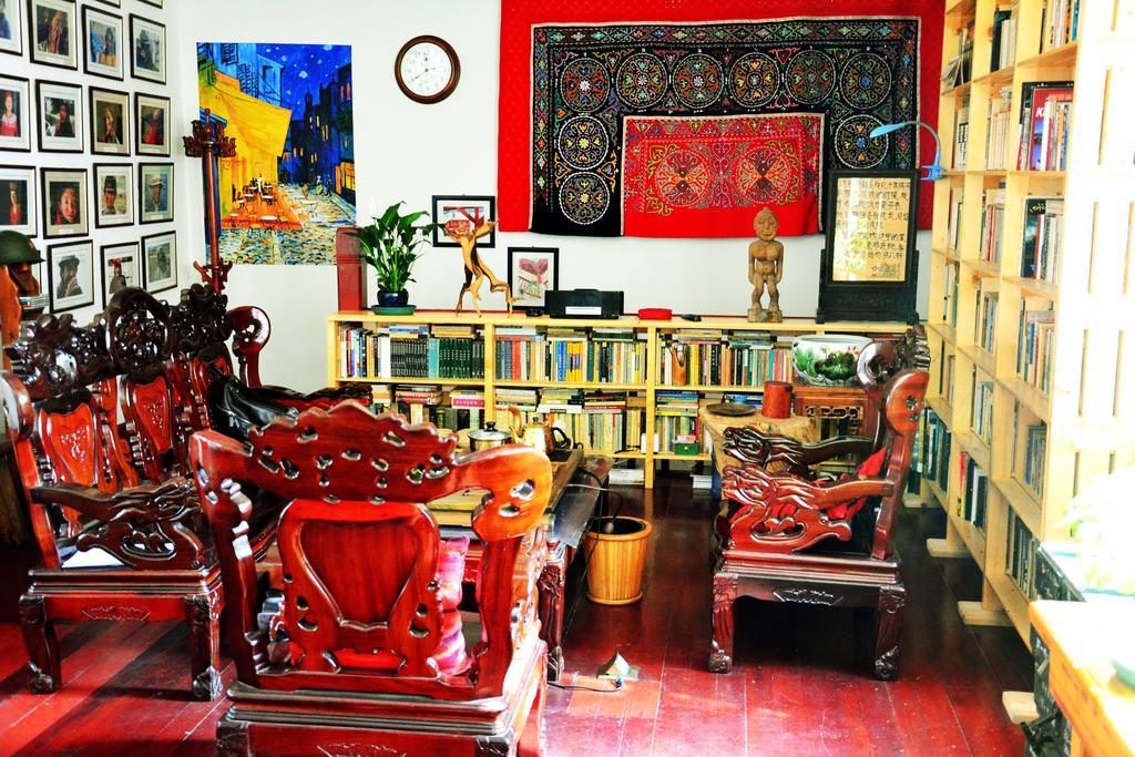 Wheat Youth Hostel Циндао Екстериор снимка