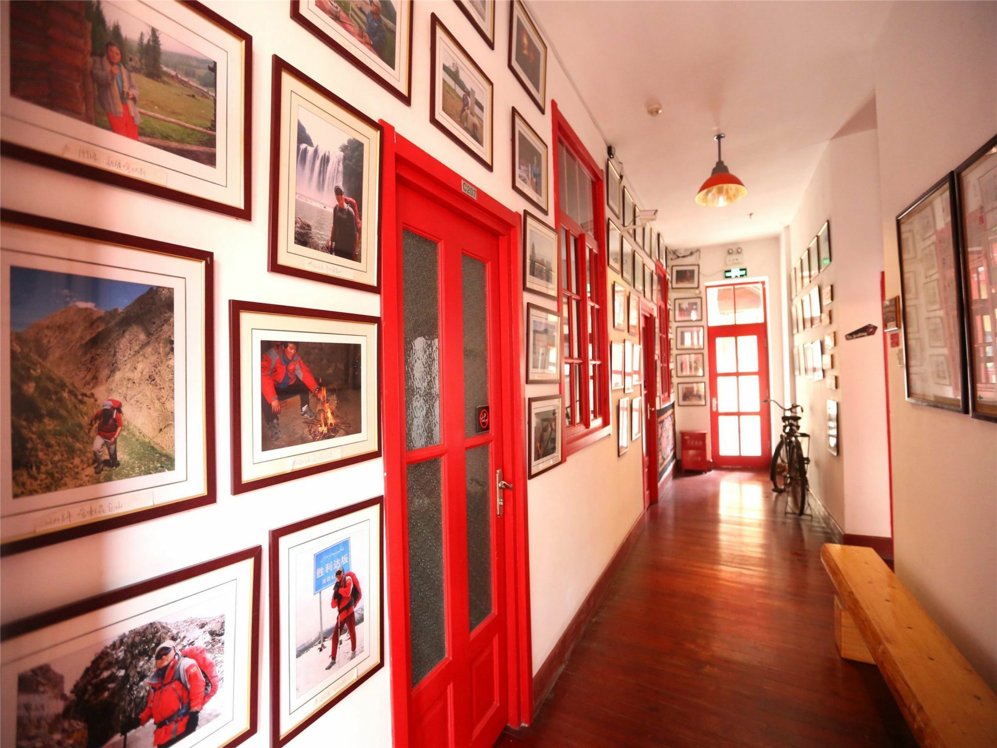 Wheat Youth Hostel Циндао Екстериор снимка