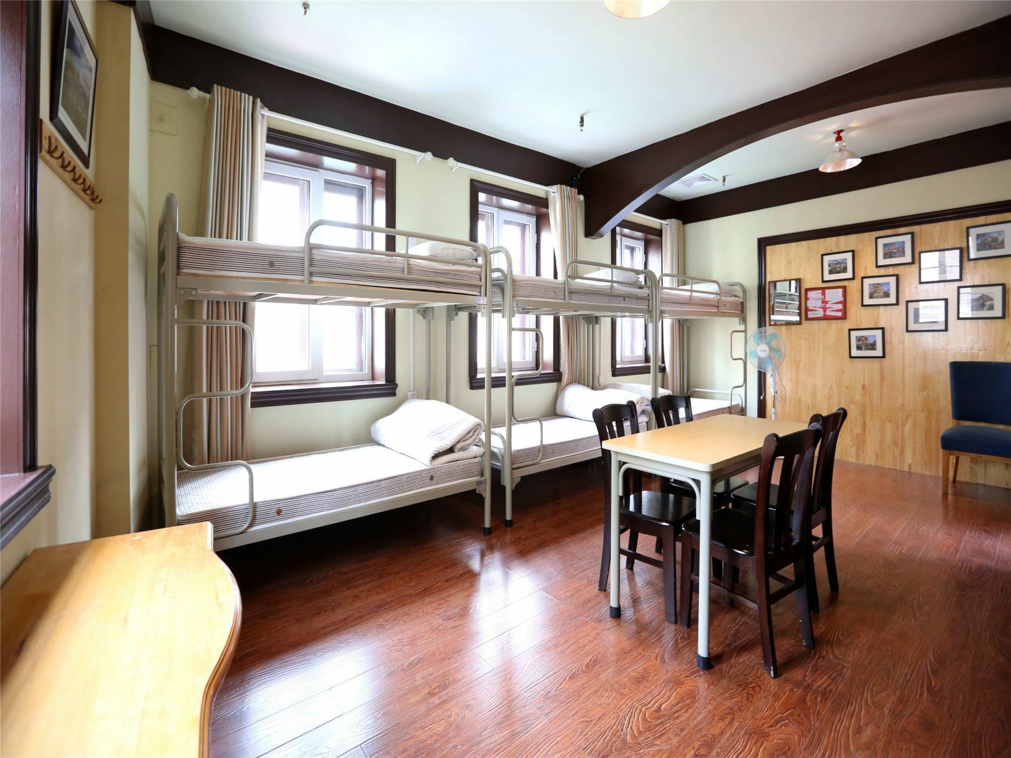 Wheat Youth Hostel Циндао Екстериор снимка